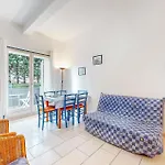1 Bedroom Beautiful In * Royan