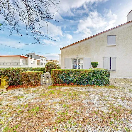 Apartman 1 Bedroom Beautiful In Royan