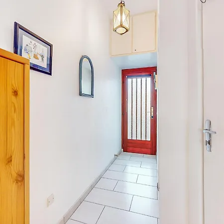 1 Bedroom Cozy In