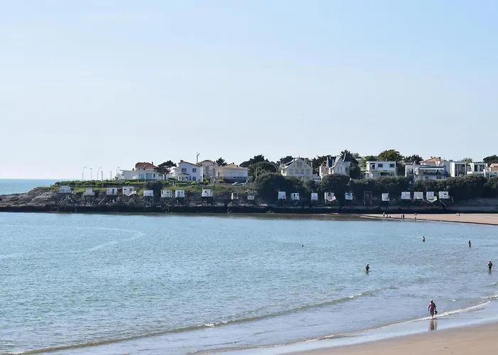 1 Bedroom Amazing In Apartment *