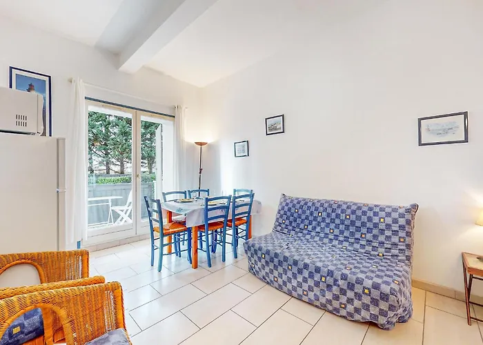 1 Bedroom Amazing In * Royan