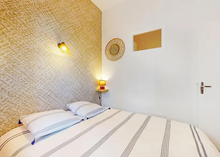 Apartment 1 Bedroom Amazing In Royan